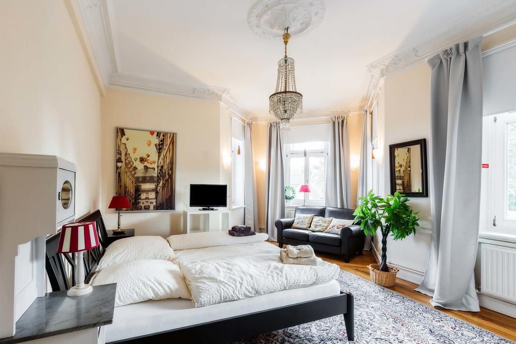 Heinsens Ellerbek Bed & Breakfast Luaran gambar